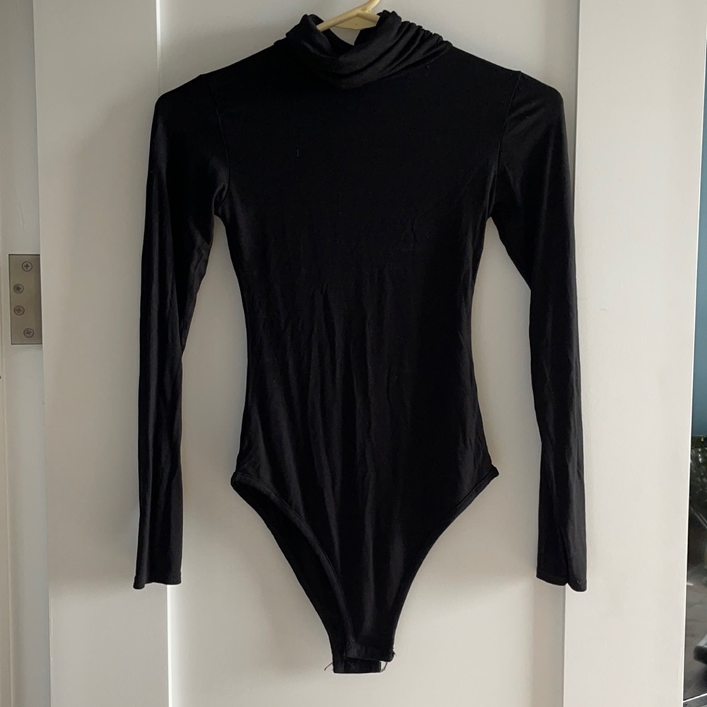Pretty little thing - roll neck long sleeve body